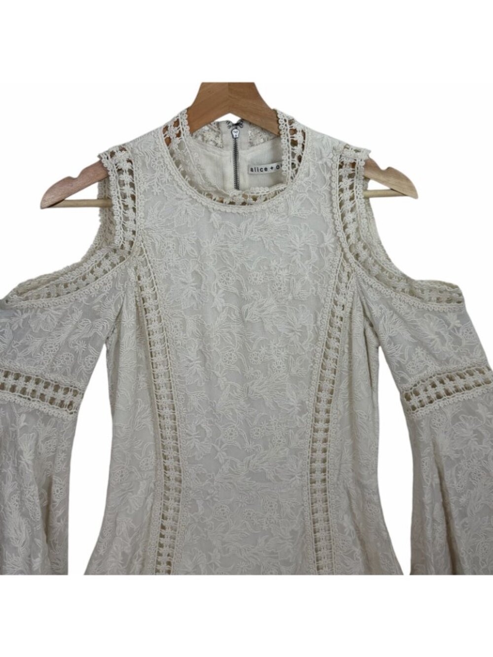 Alice + Olivia Enya Dress Size 6 Cream Ivory Macrame Embroidered Lace Cut Out - Picture 4 of 12